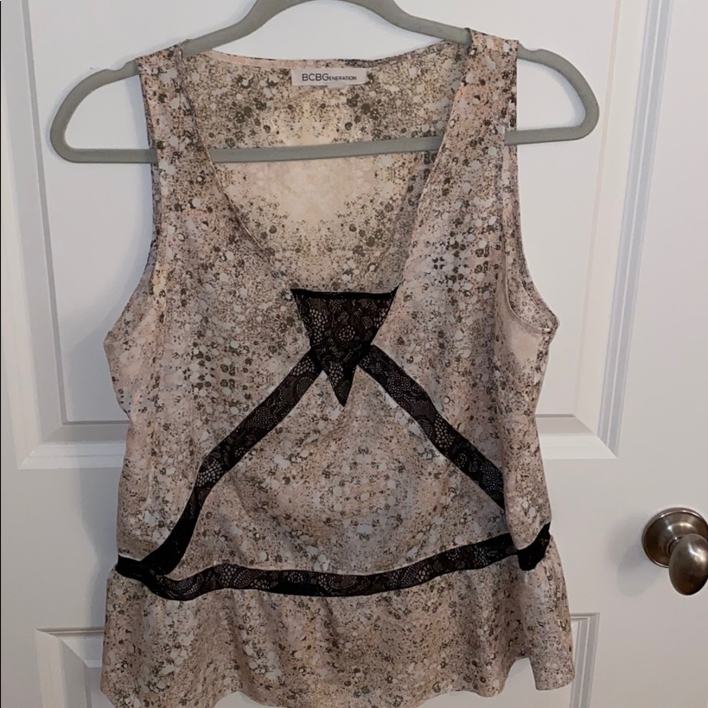 Cute v neck blouse